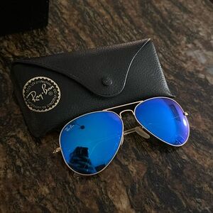 Blue Ray Ban Aviator
